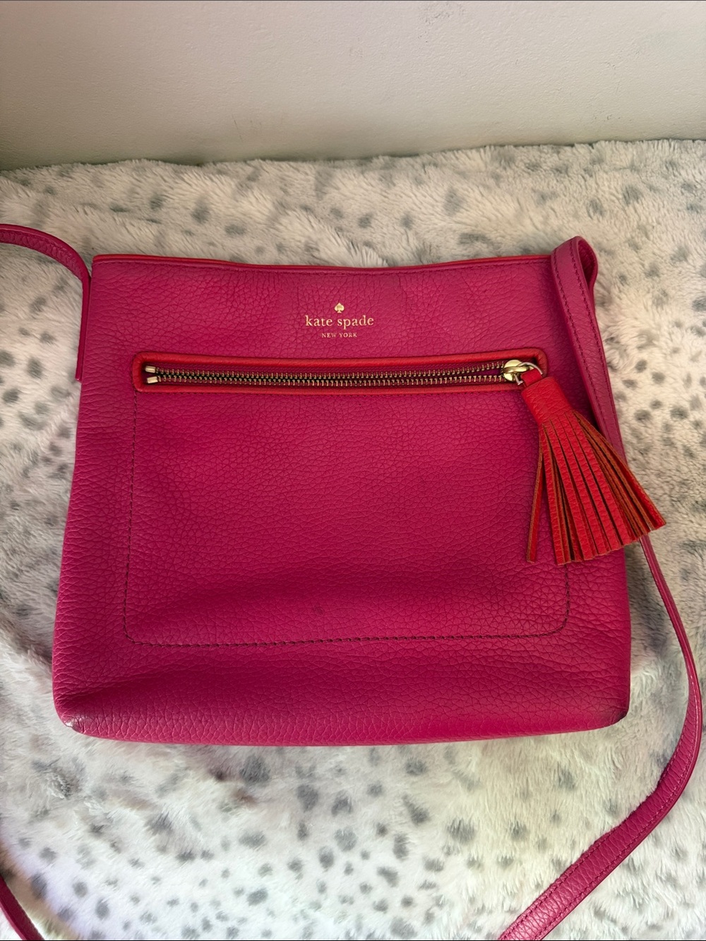 kate spade fuchsia leather crossbody bag with tassel zipper